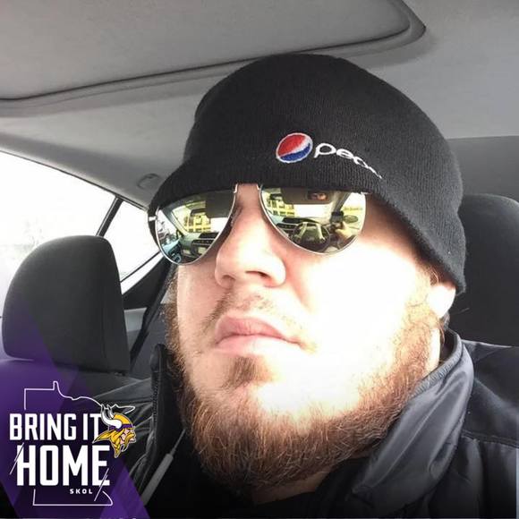 Meet your Posher, Andrew - Picture 1 of 1